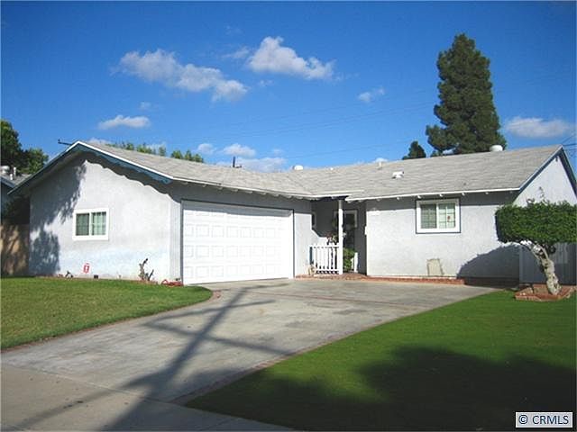 1st image of 20310 Roseton Ave