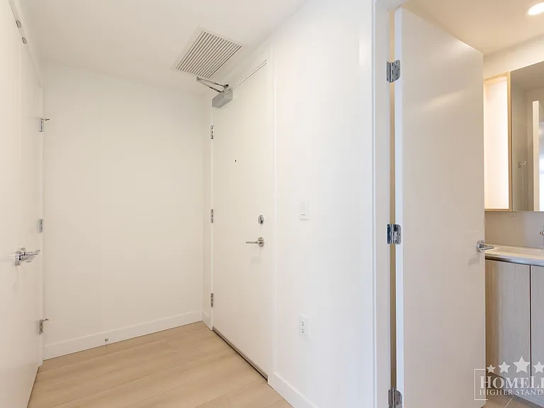 13573 98a Ave #1403 — Photo 21