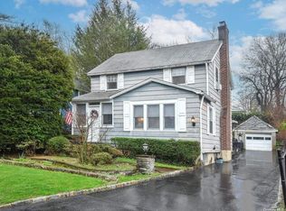 22 Marino Ave, Pt Washington, NY 11050