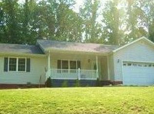 141 Constitution Ave, Elizabethton, TN 37643