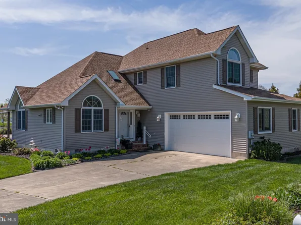 2 Inlet Pl, Lewes, DE 19958
