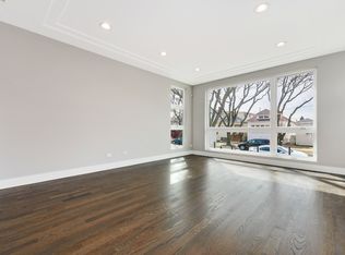 4630 W Patterson Ave, Chicago, IL 60641