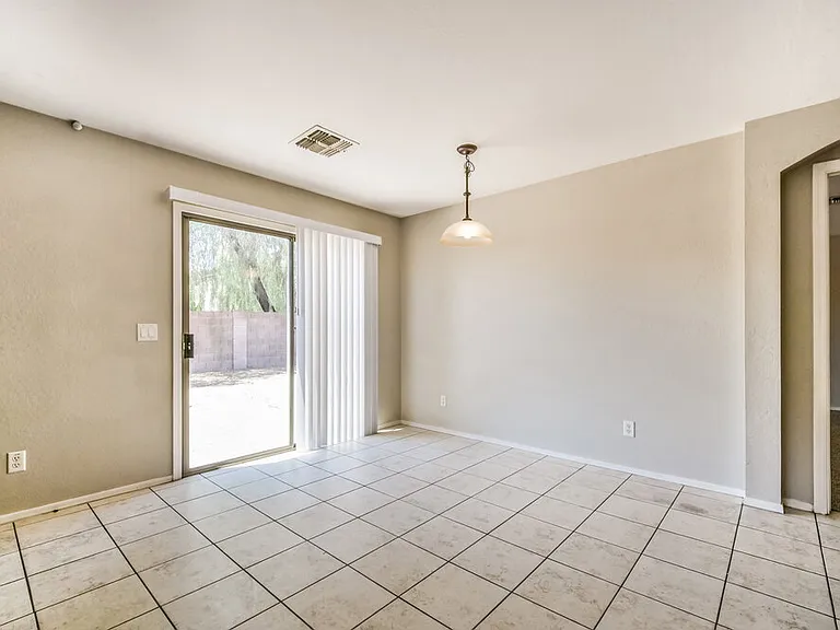 10849 E Carol Ave — Photo 7