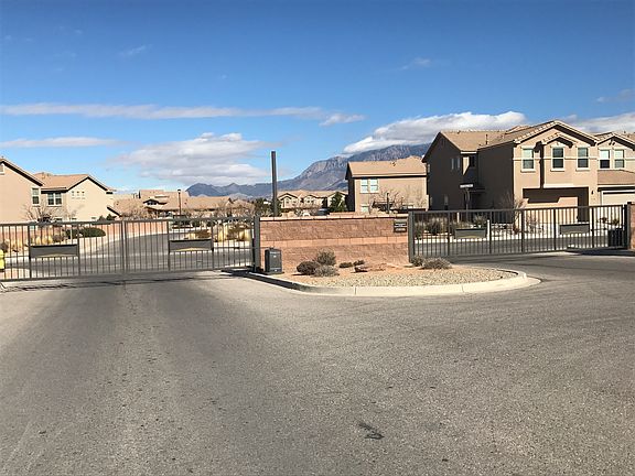 3rd image of 10816 Arguello Trl NE