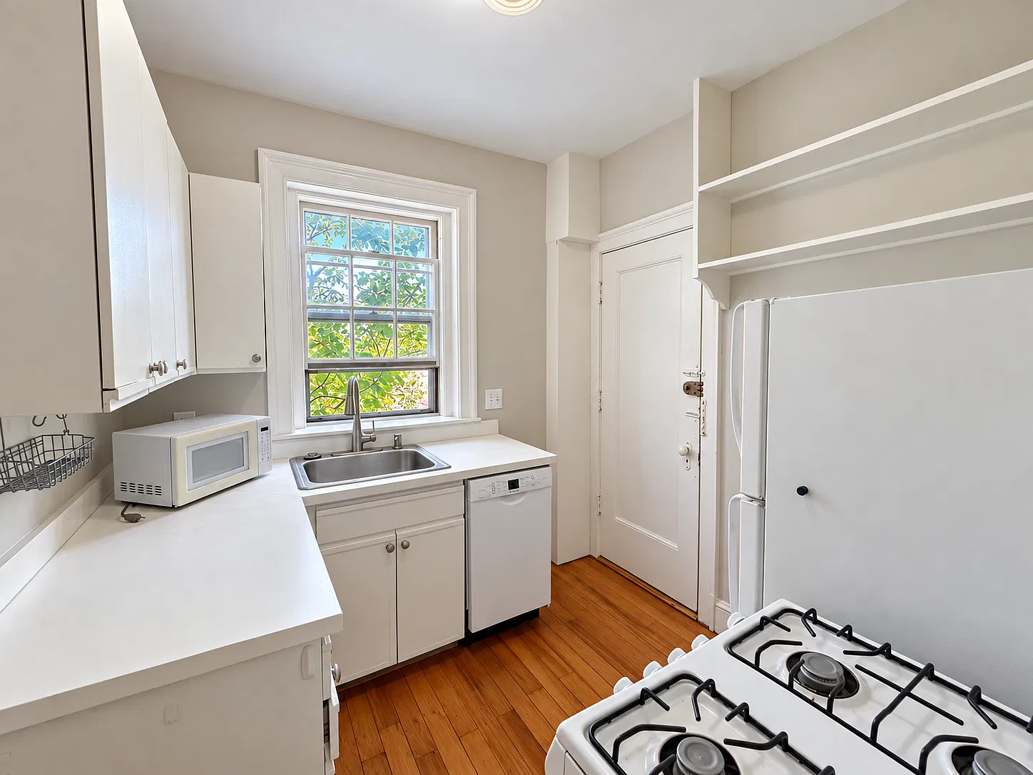 1 bed, 634 sqft, $2,600 — Photo 4