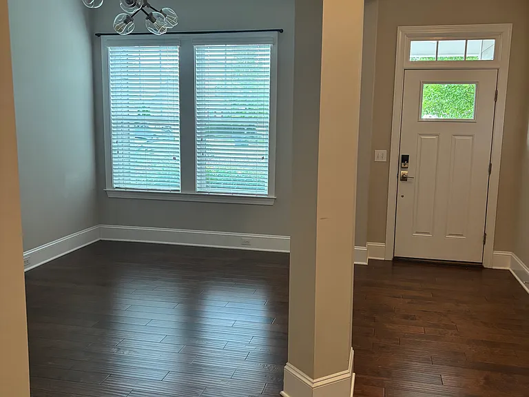 Wildwind Dr — Photo 2
