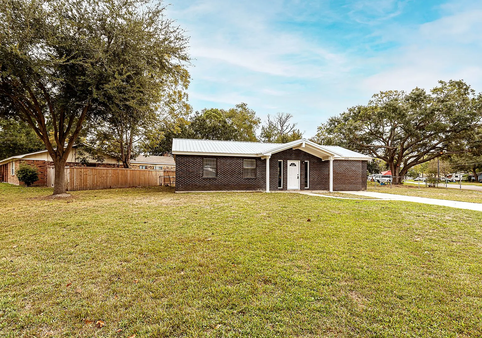 Super Cute Rental House! — Photo 2