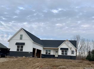 1106 Invitational Dr, Metamora, MI 48455