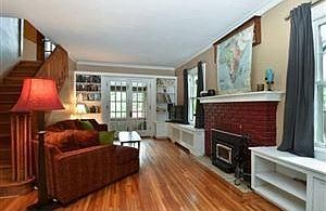 3rd image of 2108 Laurel Ave W