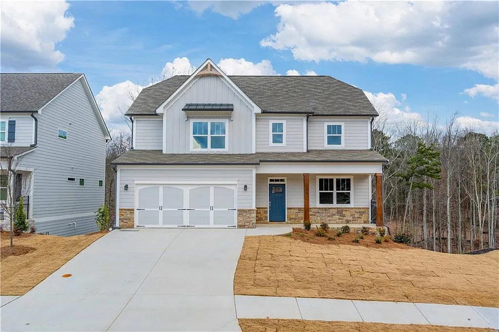 6 bed, 4.0 bath, 4867 sqft, $4,900 — Photo 1