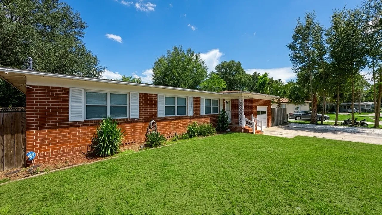 4 bed, 1862 sqft, $2,000 — Photo 2