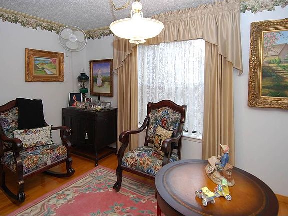 5th image of 2820 Elm Grove Ct