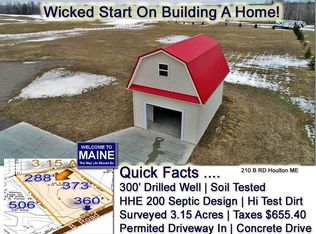 210 B Rd, Houlton, ME 04730