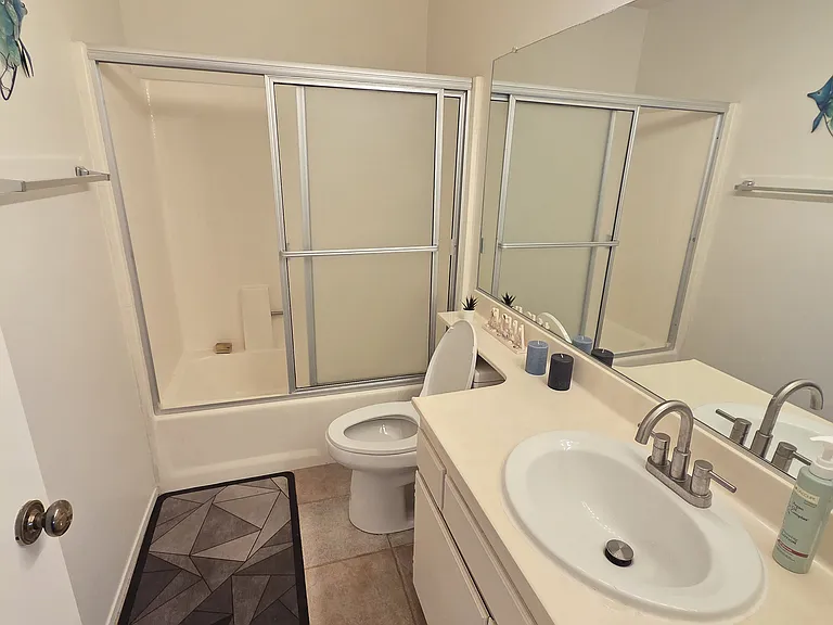 740 Edgewater Dr — Photo 17