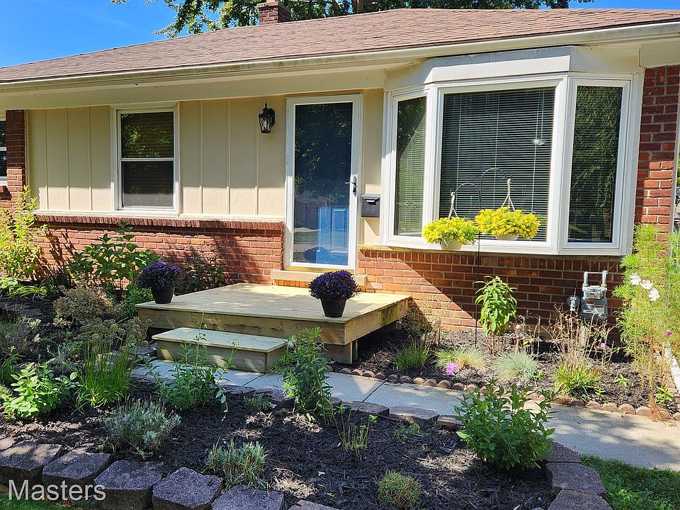 1st image of 29664 Tamarack Dr
