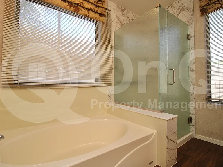 624 S 108th Pl — Photo 15