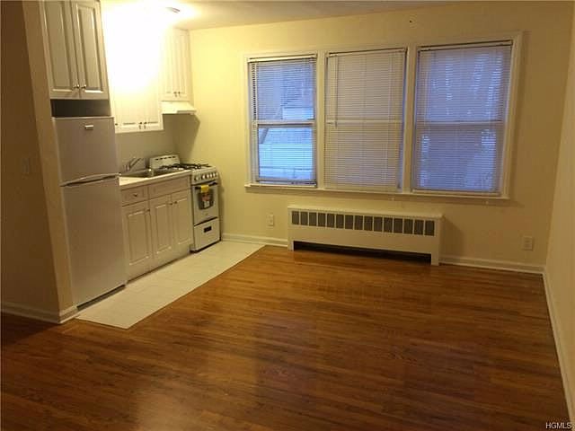 1st image of 1 Stevens St APT 3