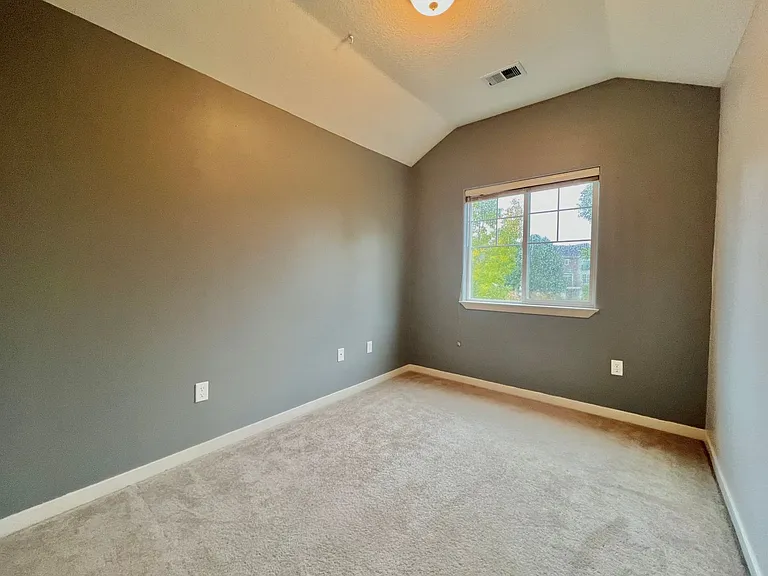 2534 NW 1st Dr — Photo 12