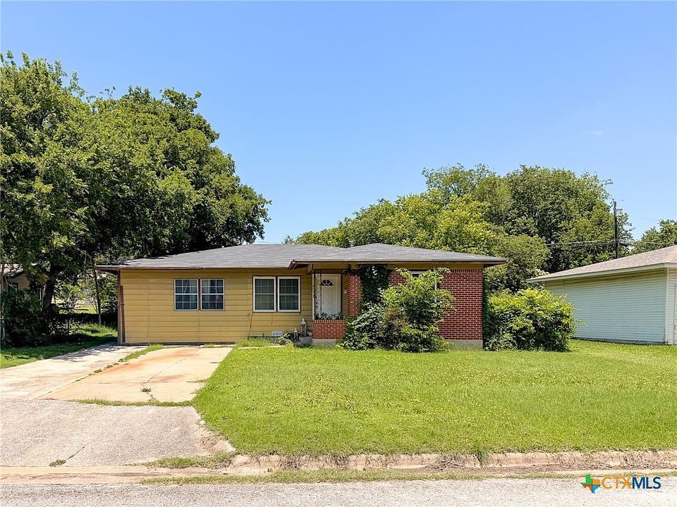 1st image of 803 Dunn Cir