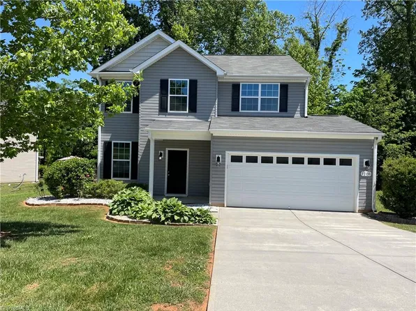 1208 Olympic Dr, Mebane, NC 27302