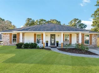 204 Governors Ct, Mandeville, LA 70448
