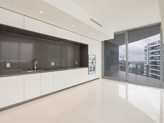 3rd image of 300 Biscayne Boulevard Way Unit 4708W