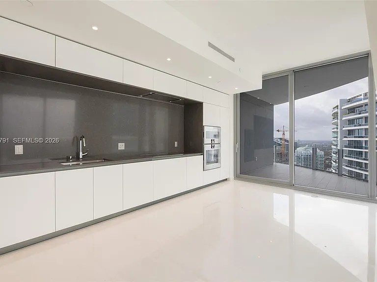 300 Biscayne Boulevard Way #4708W — Photo 3