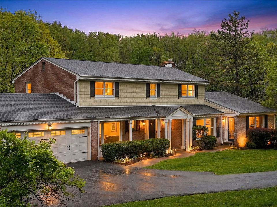 1st image of 711 Woodland Dr
