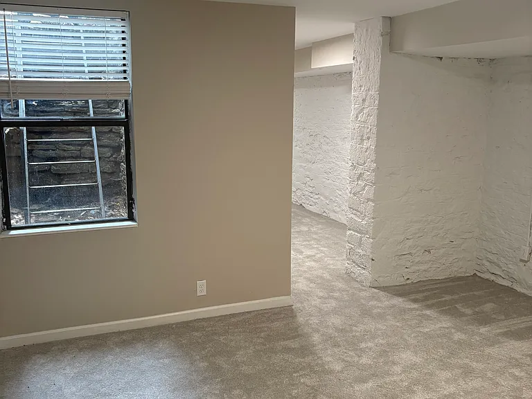 437 Clark St #A — Photo 22