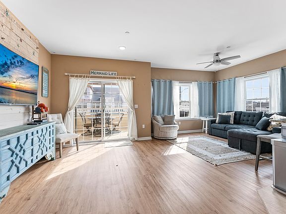 5th image of 622 New Jersey Ave Unit 622