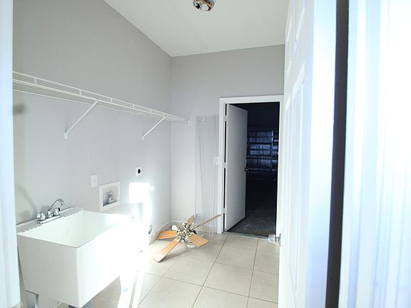 4th image of 517 Heather Glen Dr