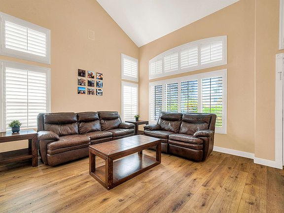 4th image of 28454 Rock Canyon Dr