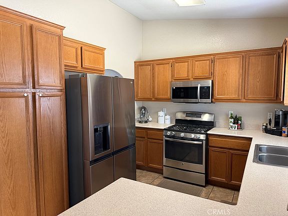 3rd image of 15993 Carmelia Dr