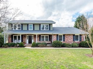 766 Crooked Creek Rd, Hendersonville, NC 28739