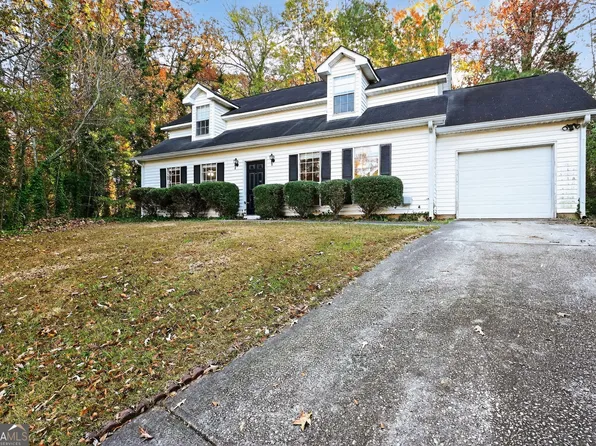 1017 Forest West Ct, Stone Mountain, GA 30088