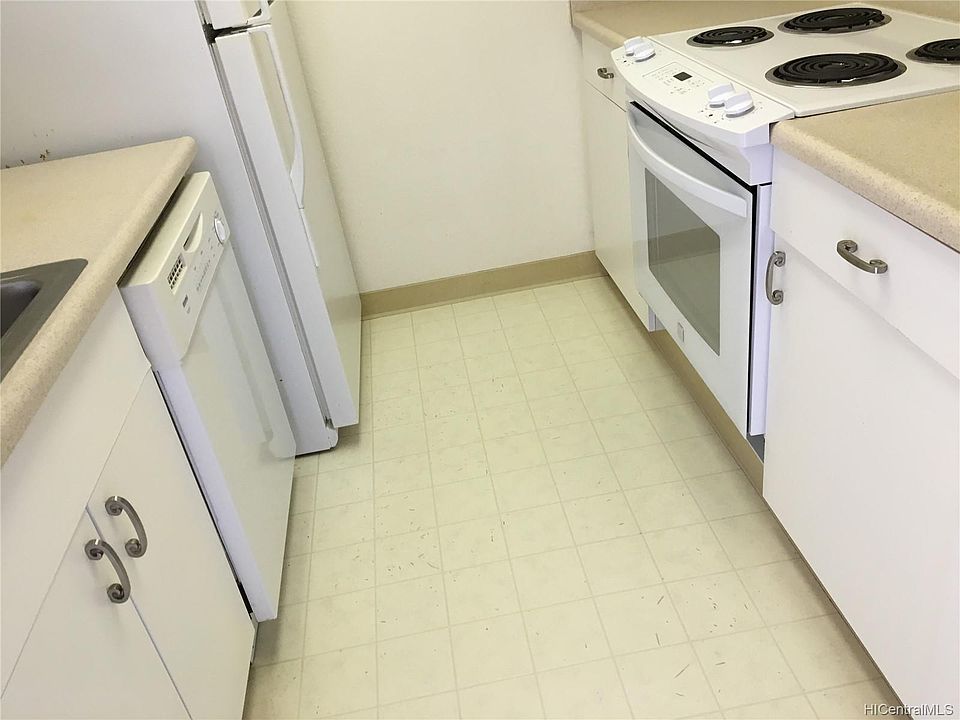 2nd image of 94-646 Lumiaina St #Aa204