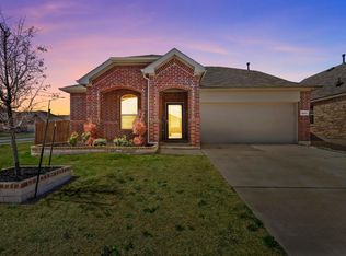 14801 Grey Feather Trl, Haslet, TX 76052