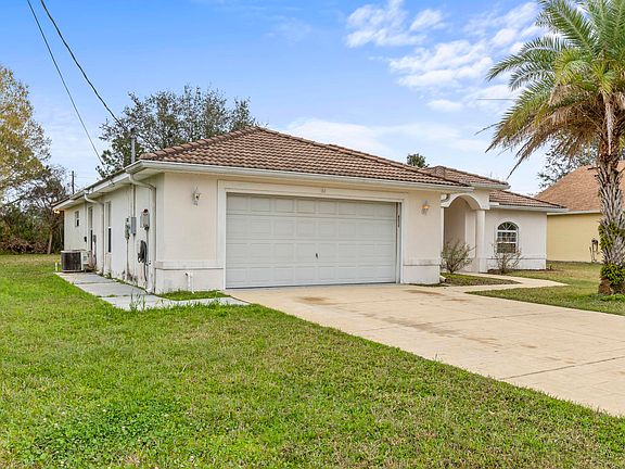 2nd image of 60 La Mancha Dr