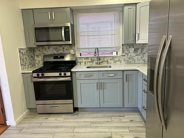 56 Isabella Ave #2 — Photo 6