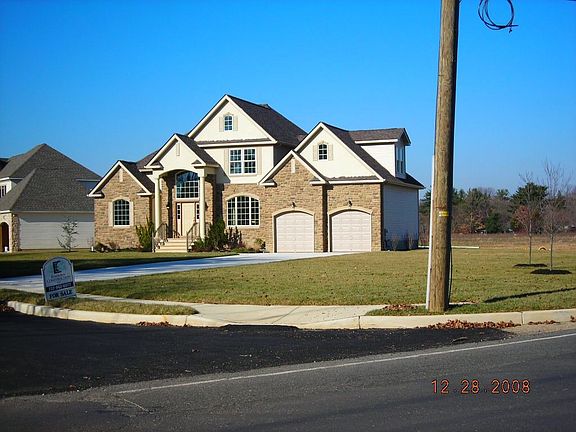 Front View/Corner Lot