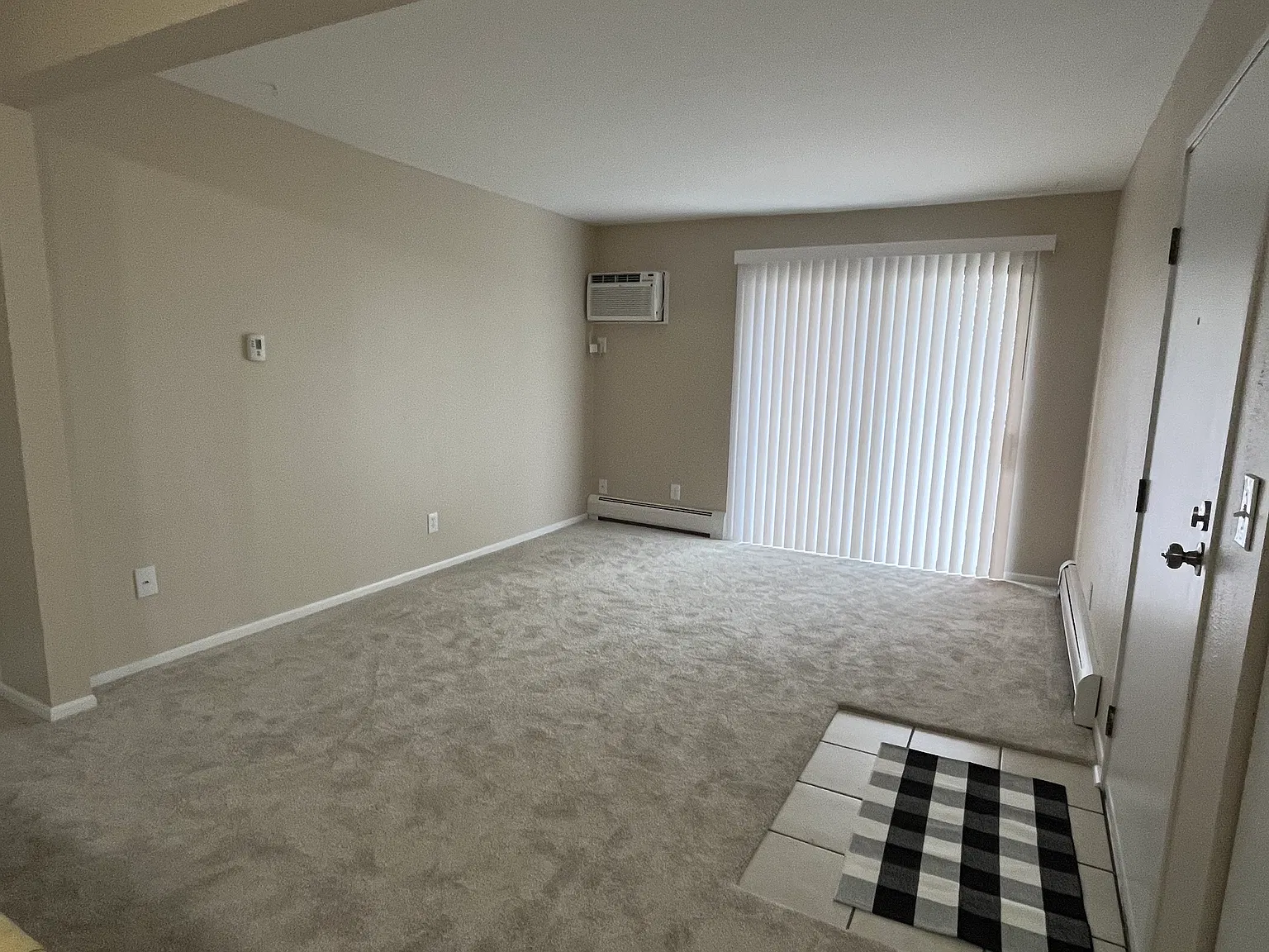 1 bed, 617 sqft, $1,200 — Photo 3