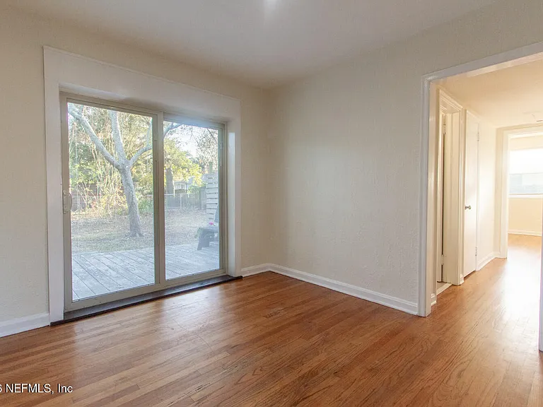 5072 French St — Photo 15