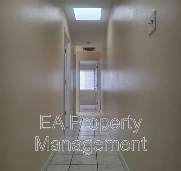 1220 Rosemont Ave NW — Photo 13