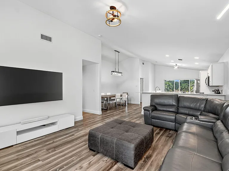 1891 Oak Berry Cir — Photo 9