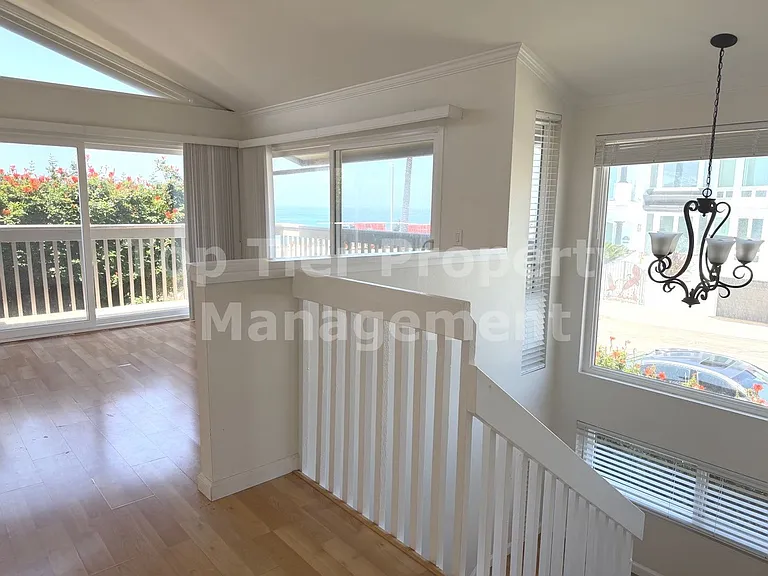 125 Acacia Ave — Photo 13