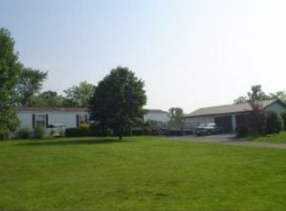 335 W Riverwood Acres Dr, Rochester, IN 46975