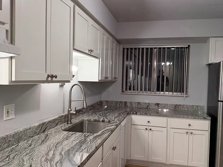 Kitchen Counter