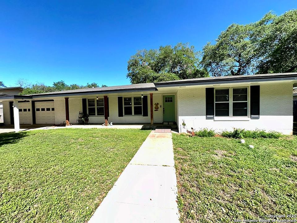 1st image of 605 E Randall