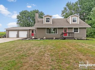 13782 Kenowa Ave, Kent City, MI 49330
