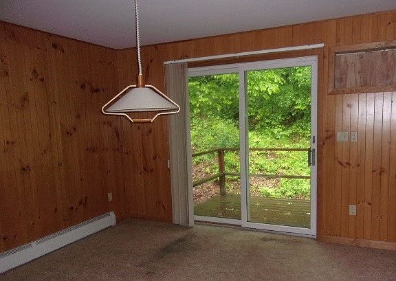 4th image of 10 Rolling Hill Way
